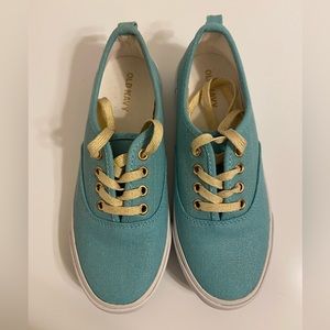 Old Navy Big Girls Glitter Canvas Sneakers size 2 NWOT